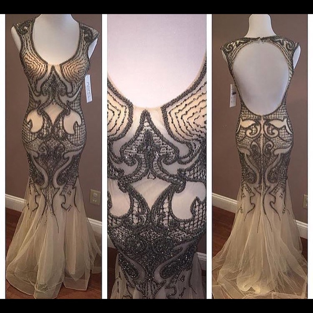 MISHEL COUTURE evening gown!! Size 6